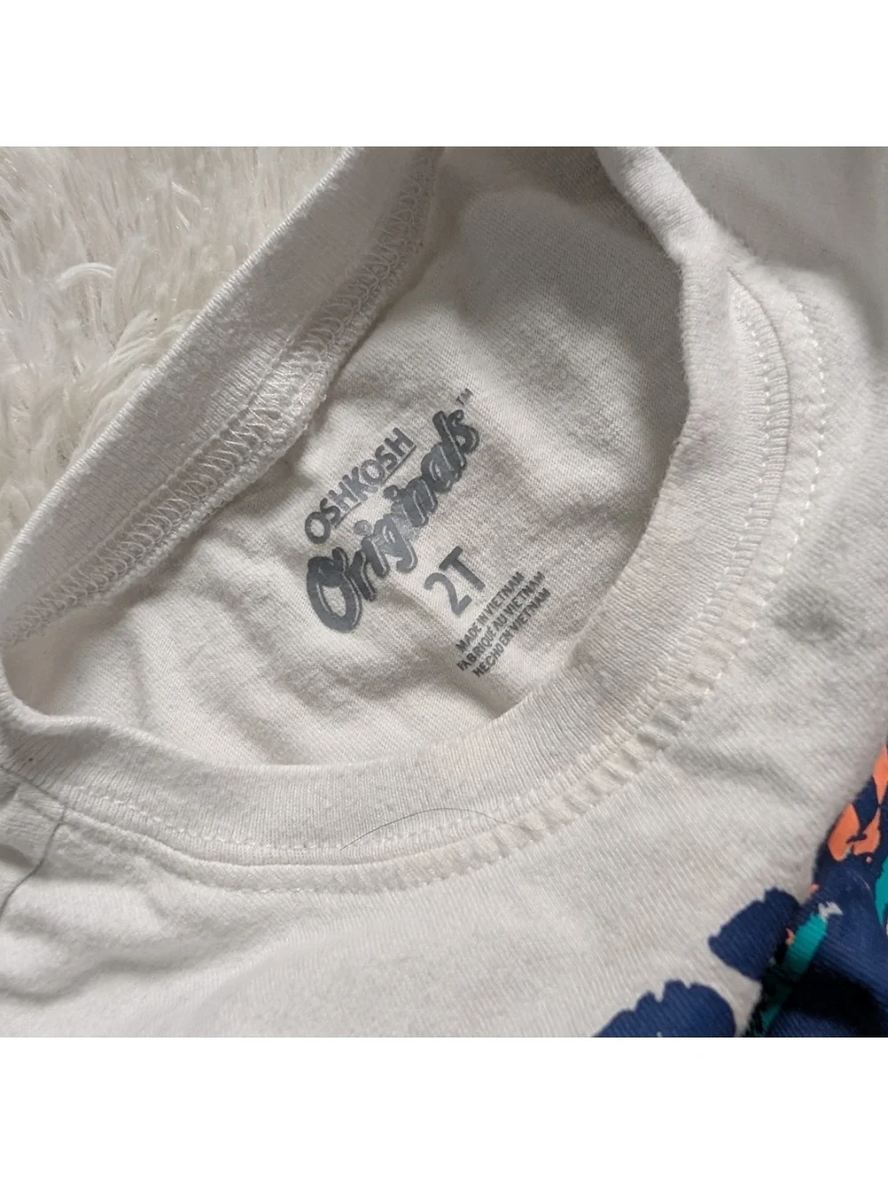 Oshkosh 100% Cotton Try To Keep Up! White Graphic Racing Cars Tshirt Size 2T